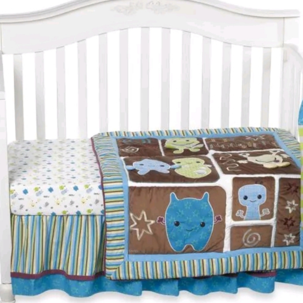 CoCaLo Little Monsters Peek a Boo Monster Baby Quilt Crib Blanket set (4 pc)